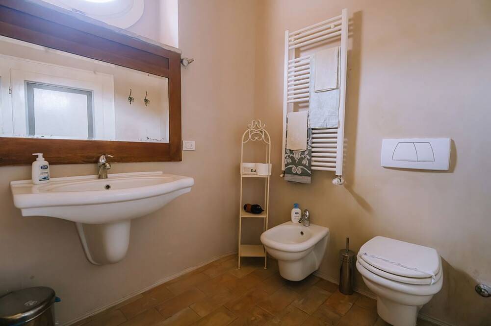 Palazzo to live in, historic center, gardens terraces, 7 km from the sea in Fermo (Village), Fermo