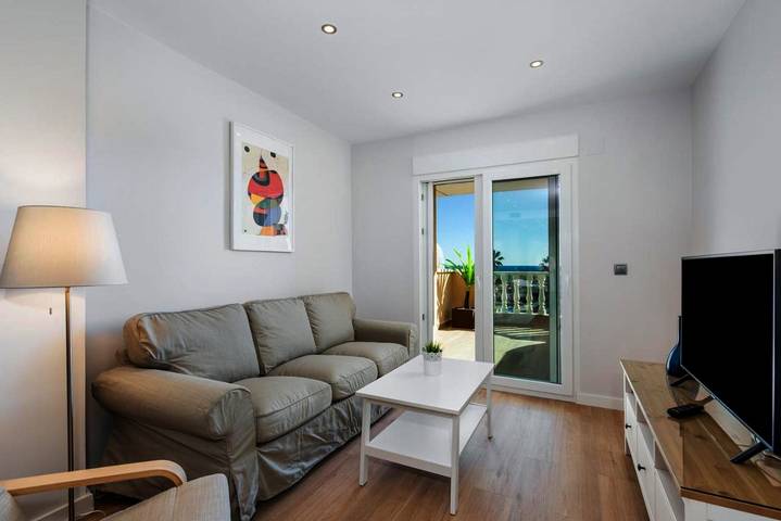 Gîte pour 5 personnes, avec jardin ainsi que piscine et vue à Cabo Roig - 3