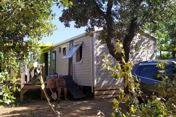 Mobil home pour 6 personnes à Laurens
