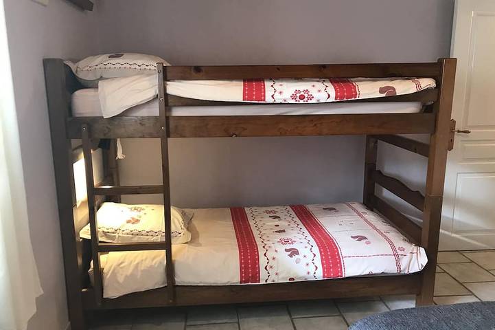 Gîte pour 6 personnes, avec jardin et terrasse à Aillon-le-Jeune - 4