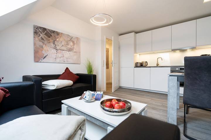 Ganze Wohnung, Modernes 3-Zimmer App. für 4 Pers. mit Pkw-Stellplatz, Wlan, Nespresso Maschine. in Tinnum, Sylt (Gemeinde)