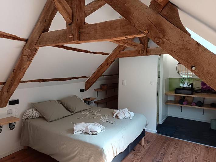 Gîte pour 4 personnes, avec jardin ainsi que terrasse et jacuzzi dans Saint-Malon-sur-Mel