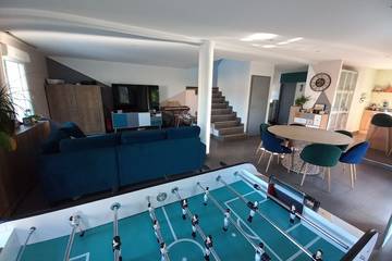 Gîte pour 8 personnes, avec jardin et jacuzzi à Issenheim