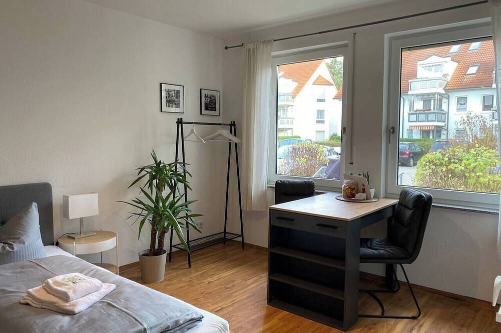 Apartamento entero, Rr | Tiny Apartment | Parking | Kitchen | Wifi in Magdeburgo, Elbe-Börde-Heide