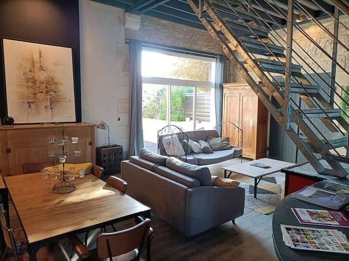 Location de vacances pour 10 personnes, avec Terrasse ainsi que Jardin et Piscine dans Cissé
