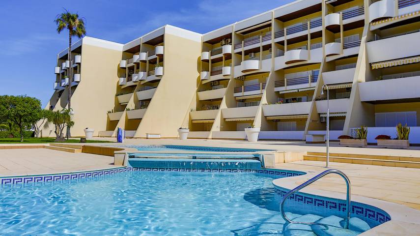 Appartement de vacances pour 4 personnes, avec piscine