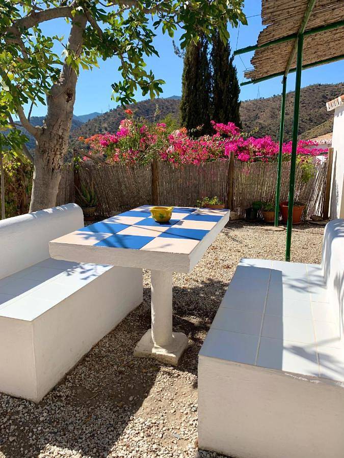 Casa rural para 2 personas, con jardín además de vistas y piscina, Se admiten mascotas en Álora - 2