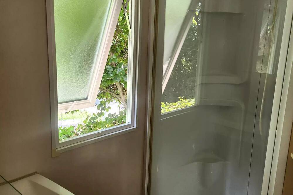 Campsite Le Moulin **** - 3-room Eco Cottage 5 people in Patornay, Französischer Jura