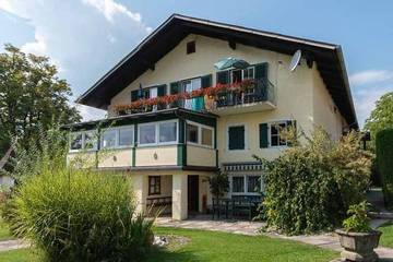 Ferienwohnung für 2 Personen, mit Garten in Weyregg am Attersee