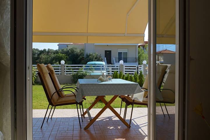 Ferienwohnung für 4 Personen, mit Balkon und Terrasse sowie Garten in Chalkidiki