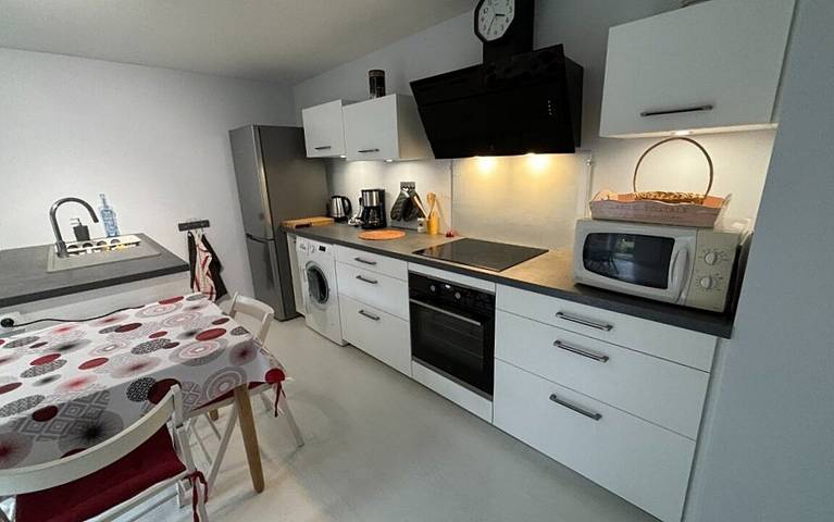 Gîte pour 5 personnes, avec terrasse et jardin dans le Jura - 3