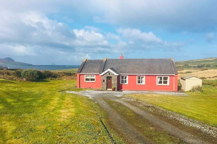 Cottage for 7 people, with garden in Dingle Peninsula