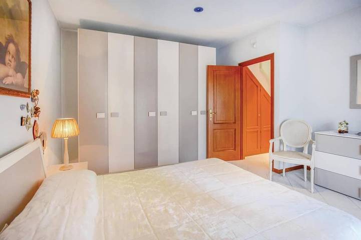 Atemberaubendes Haus mit 4 Schlafzimmern in Massarosa, Lu in Massarosa, Italienische Riviera