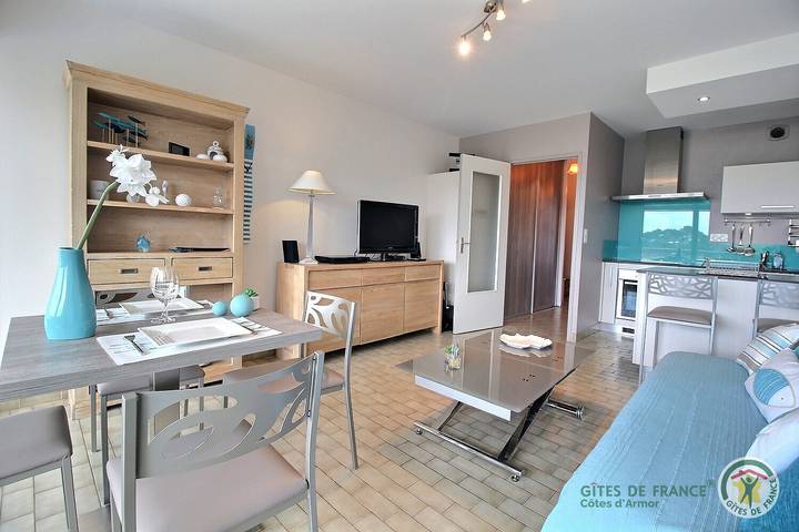 Gîte pour 3 personnes, avec Terrasse et Sauna à Trévou-Tréguignec - 3