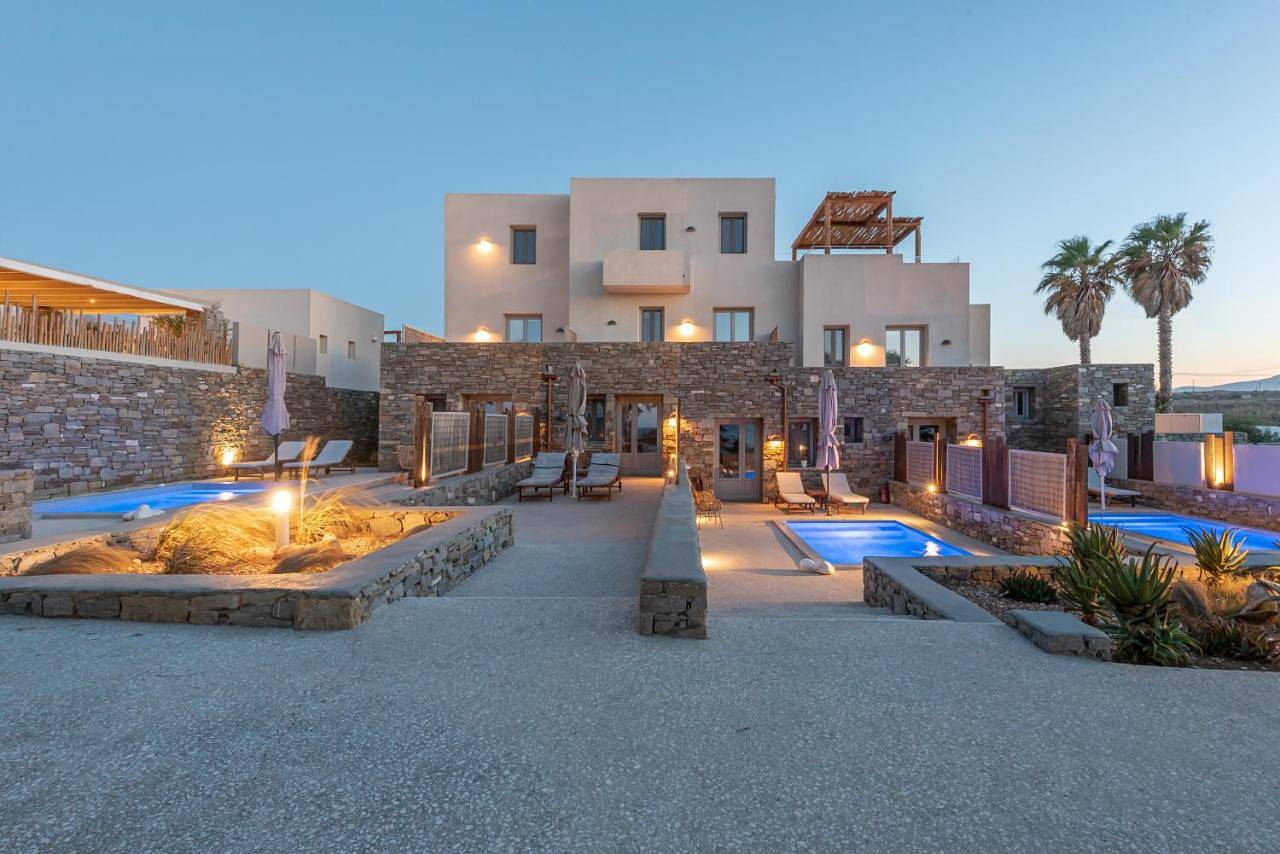 Paros Comfy Suites in Xifara, Paros