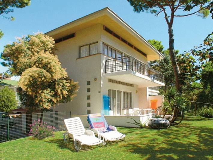 Villa für 8 Personen, mit Garten in Lignano Pineta