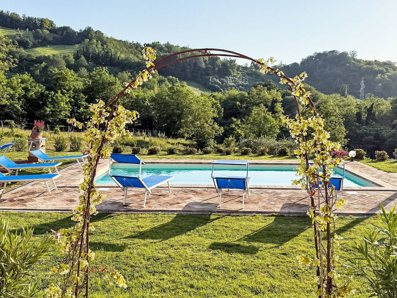 Ferienvilla mit privatem Pool und Whirlpool in Penna San Giovanni, Macerata Provinz
