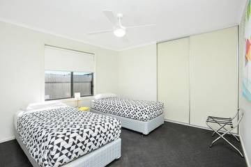 Holiday Home for 8 People in Aldinga Beach, City of Onkaparinga, Photo 2
