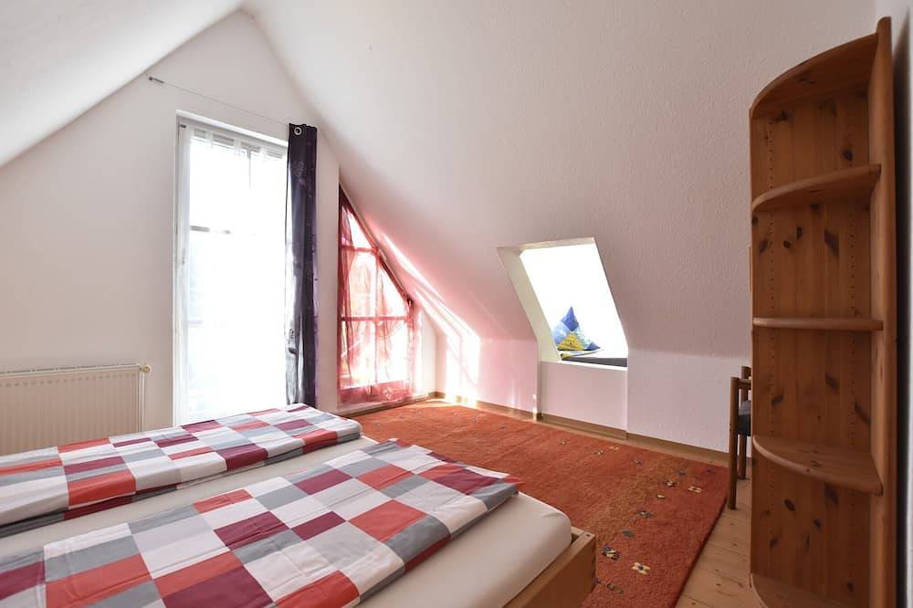 Ganze Wohnung, See-Retreat in Kossau in Lebrade, Südliche Ostseeküste
