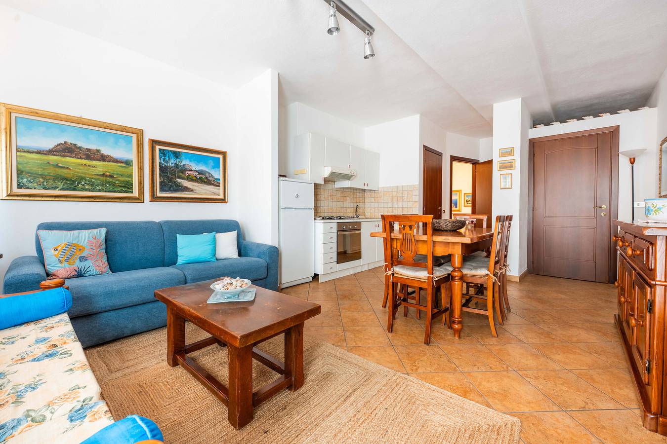 Entire apartment, Apartment 'Pitzalis' with Sea View, Balcony and Air Conditioning in Crabonaxa/Villasimius, Villasimius