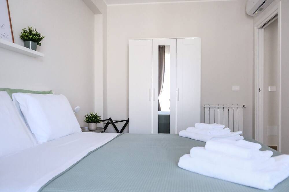 Apartamento entero, Kenya Apt Milazzo: Center & Port Aeolian Islands in Milazzo, Provincia de Messina