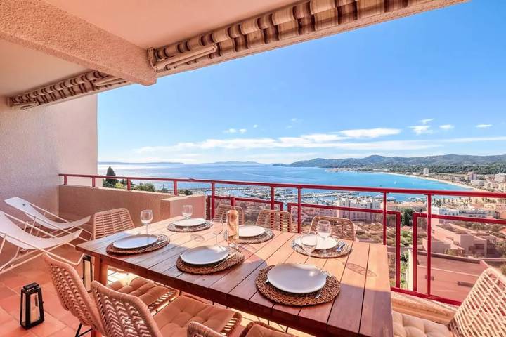Entire apartment, Apartments for 6 Persons in Le Lavandou, Parc national Port-Cros