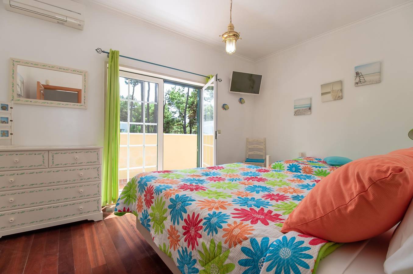 Villa para 10 pessoas com varanda in Aroeira, Charneca de Caparica e Sobreda