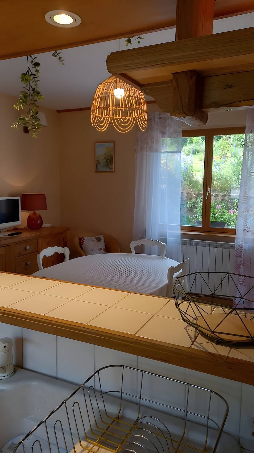 Maison de vacances « Au Bord De La Jonte L'aubriète » avec vue montagne et terrasse privée in Peyreleau, Parc naturel régional des Grands Causses