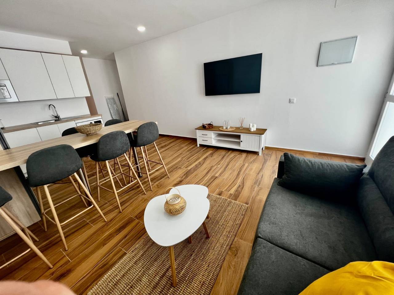 Geheel appartement, Vakantiehuis "Amber L5" met Uitzicht op Zee & Wifi in Adeje, Zuid Tenerife