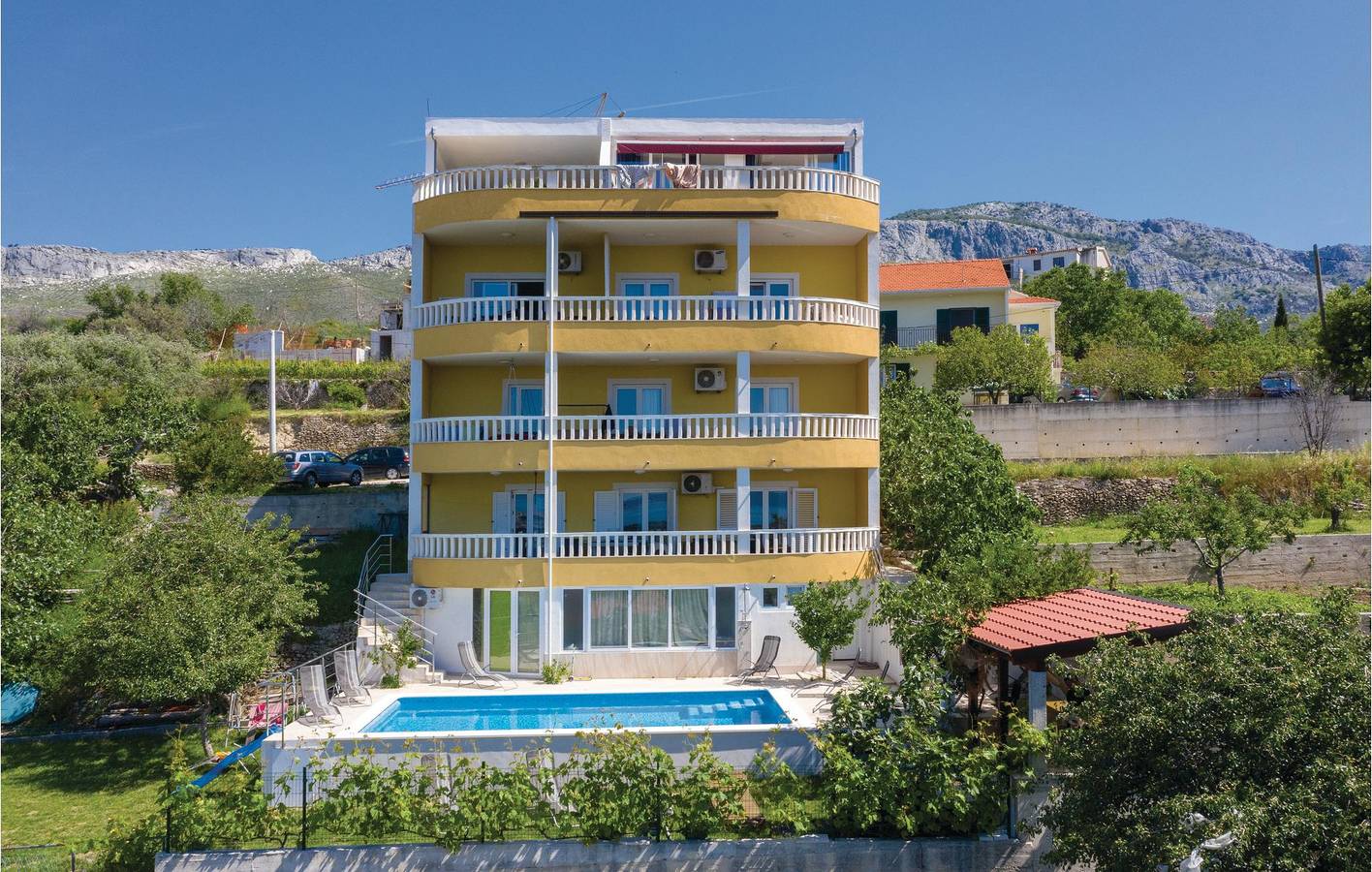 Appartamento vacanze a Žrnovnica a partire da 75€ a notte