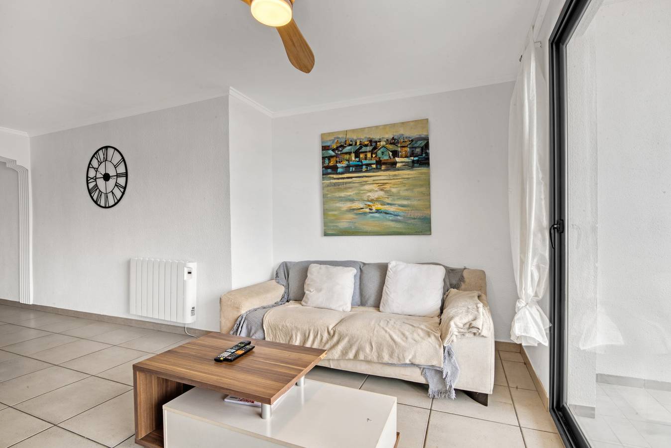 Ganze Wohnung, Ferienwohnung Luisa mit Meerblick, Gemeinschaftspool, Terrasse und Wlan in Platja del Cantal Roig (Calpe), Calpe