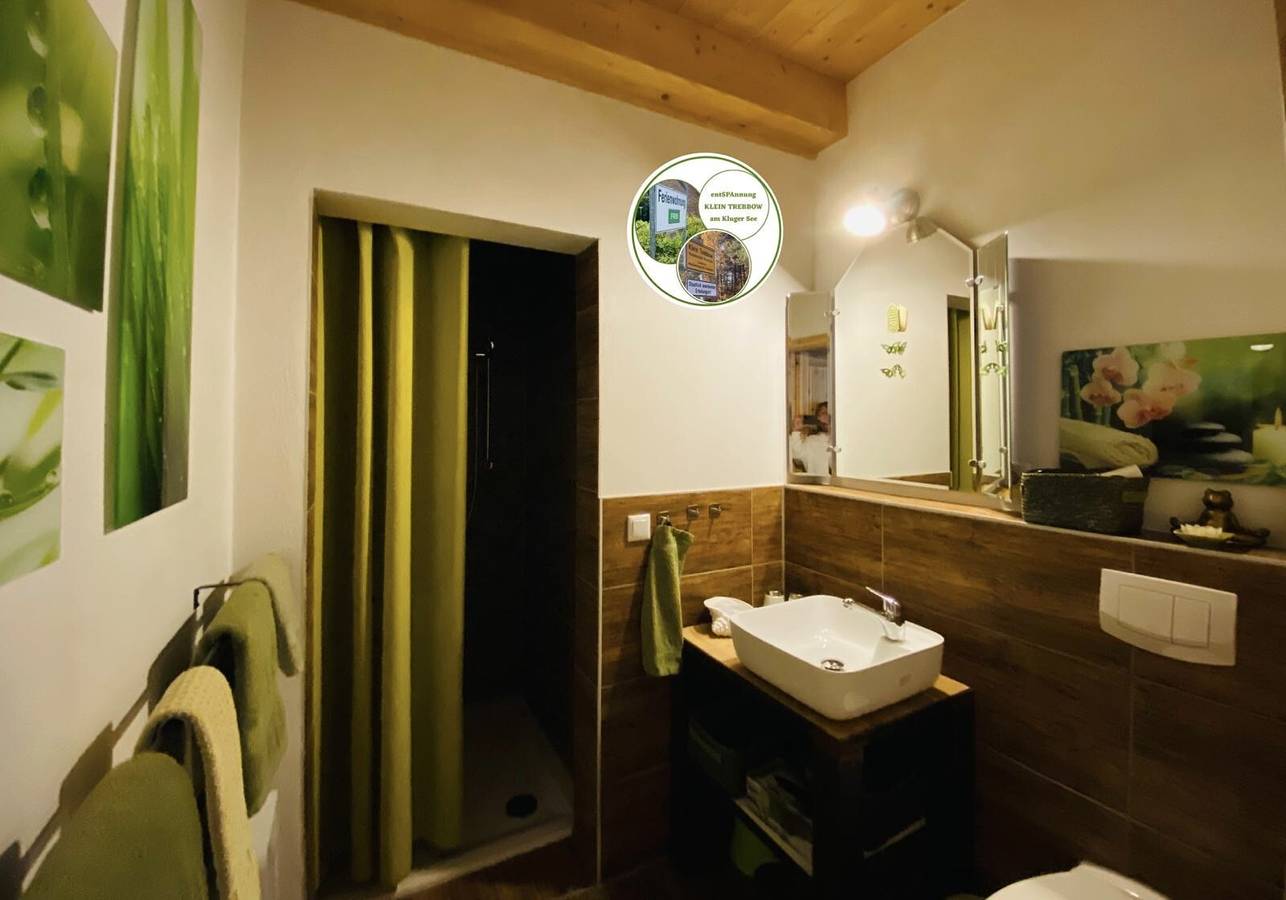 Appartement entier, Appartement "Klein Trebbow" avec terrasse privée, jardin privé et Wi-Fi in Neustrelitz, Mecklenburg-Strelitz