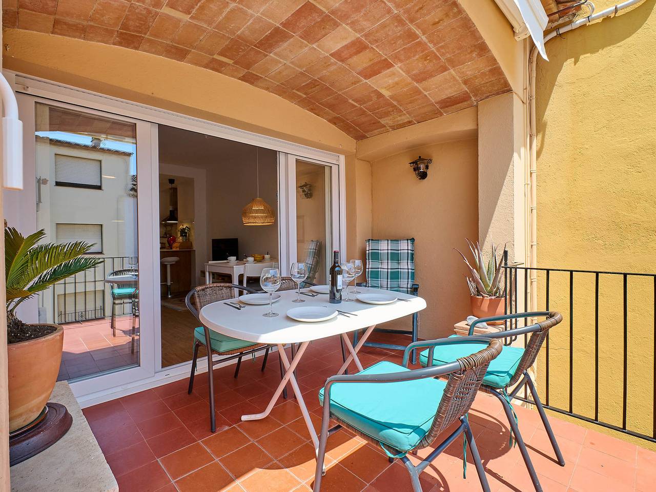 Apartamento entero, Apartamento renovado en Llafranc para 6 con aire acondicionado, terraza, Wifi y cerca del mar in Llafranch, Palafrugell