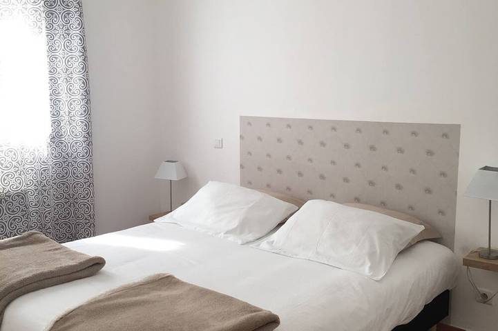 Location de vacances pour 4 personnes, avec jardin ainsi que piscine et terrasse, animaux acceptés à Serra-di-Fiumorbo - 3