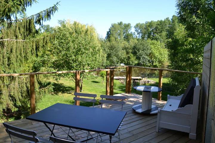 Gîte pour 4 personnes, avec Terrasse et Jardin dans Marais Poitevin Le Vanneau Irleau