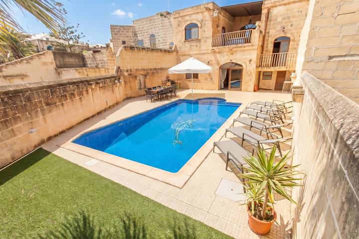 Ferienhaus für 10 Personen, mit Terrasse und Kinderpool sowie Pool in Gozo - 4