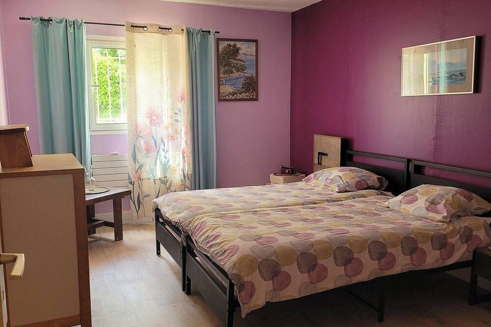 Welcome to La Rabouillère, your Provencal getaway. in Rognes, Region de Aix-en-Provence