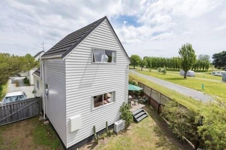 Holiday home for 6 people, with terrace, with pets in Nelson (New Zealand)