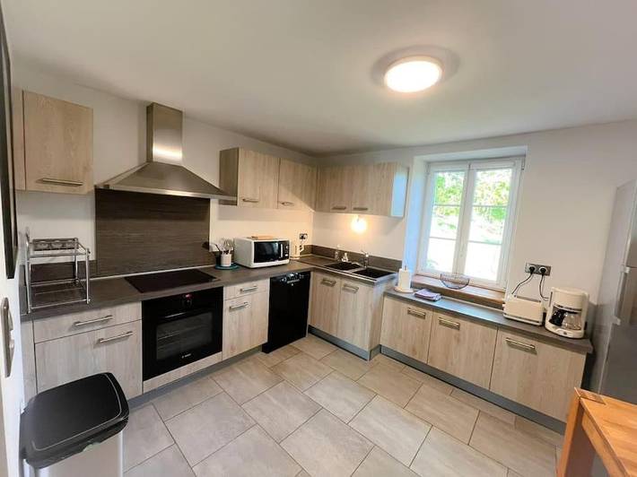 Location de vacances pour 6 personnes, avec vue ainsi que jardin et terrasse, animaux acceptés à Bué - 2