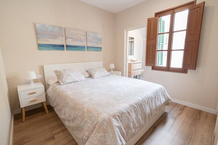 City Center Palma - Santa Catalina 3 bedrooms and 2 bathroom in Palma, Coast of Mallorca