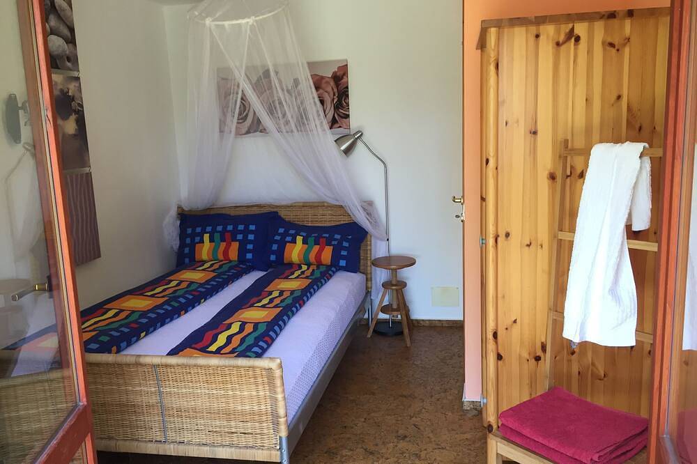 Complete refurbished old farmhouse with pool and garden in Barchi, Terre Roveresche