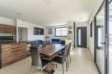 Villa for 10 People in Mondragon, Provence, Photo 4