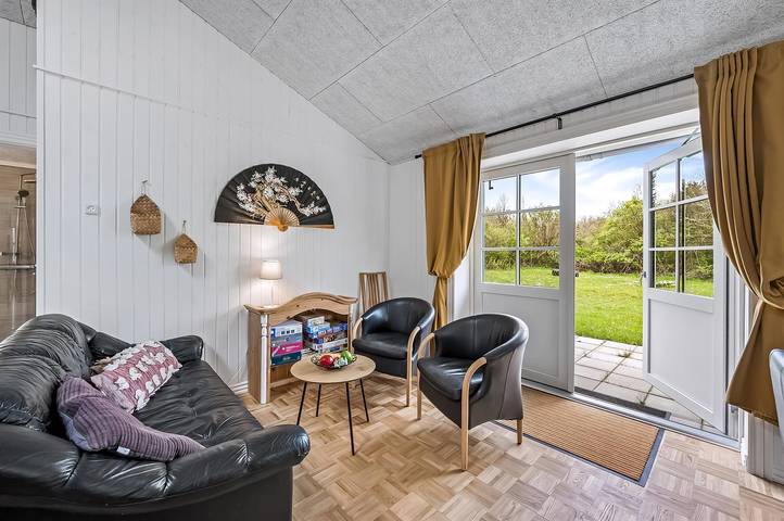 Pet friendly home in Spøttrup with Wifi in Ålbæk Strand, Limfjord in Westjütland