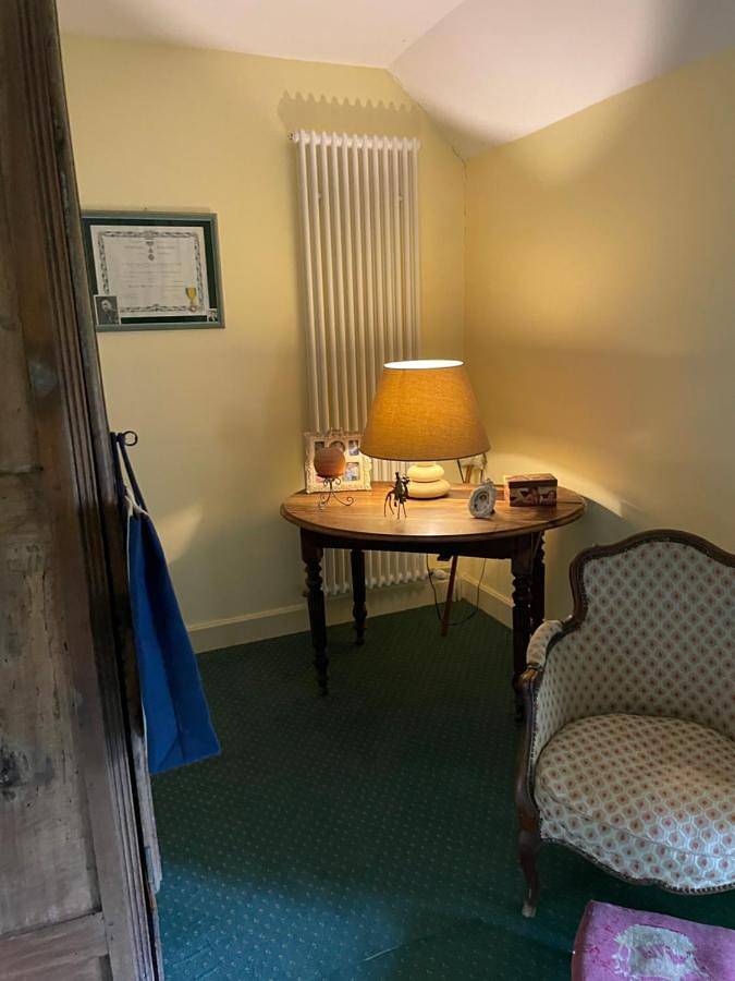 Location de vacances pour 10 personnes, avec balcon ainsi que vue et piscine dans Saint-Julien-de-l'Escap