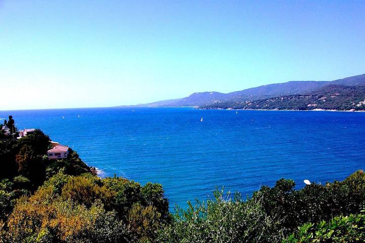 Location de vacances pour 6 personnes à Propriano