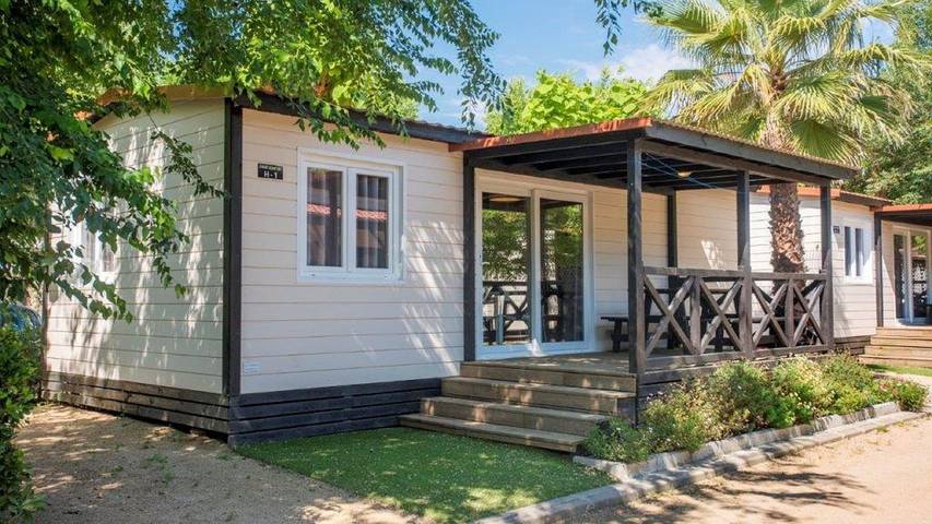 Holiday rental for 6 people, with pool and garden in Blanes