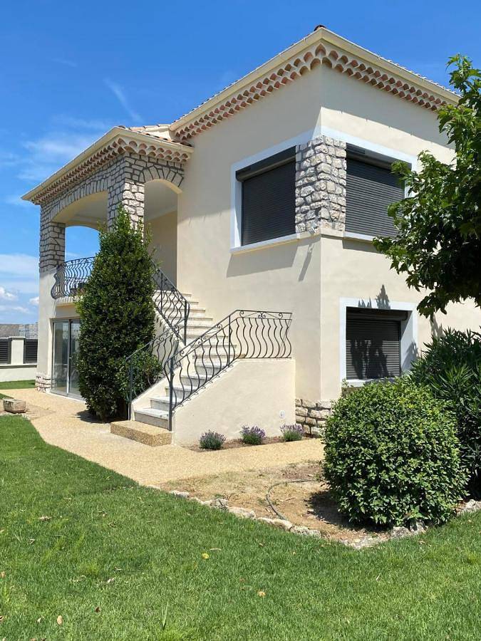 Maison de vacances pour 6 personnes, avec jardin ainsi que piscine et terrasse