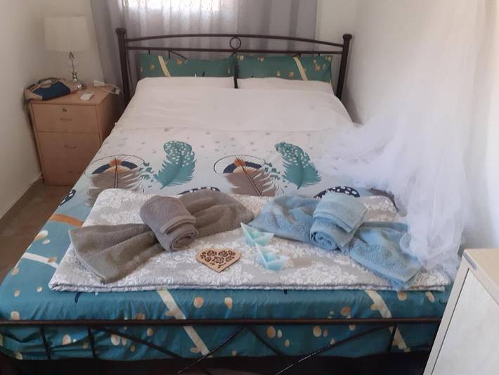 Gîte pour 4 personnes, avec piscine ainsi que vue et jardin, animaux acceptés dans Panormos - 2