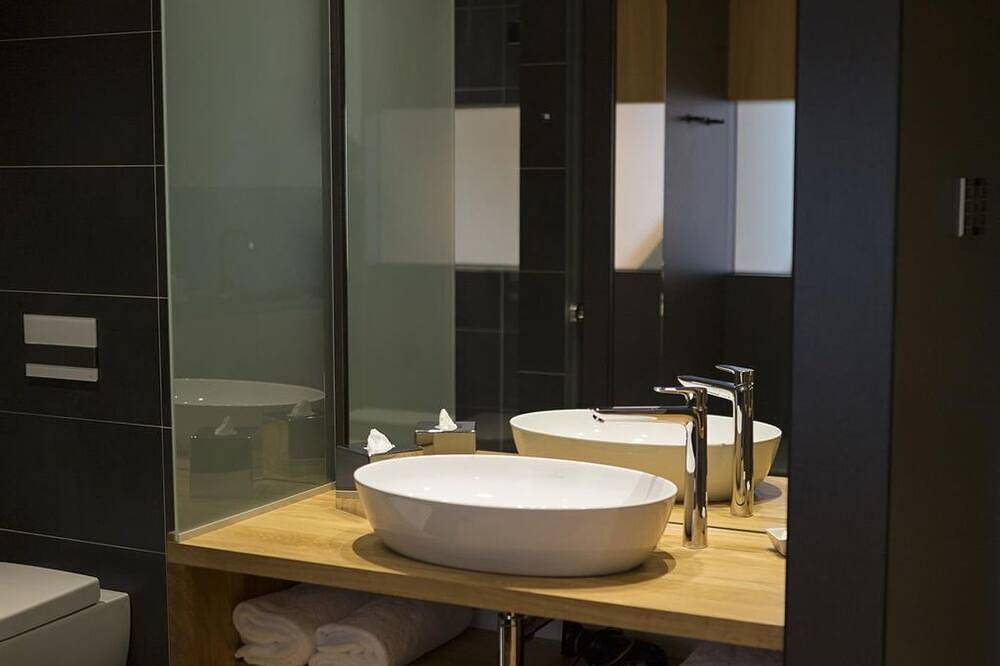 \"Kirchlay\" comfort room - Riesling district Mosel Wein Hotel in Kröv, Bernkastel-Kues y alrededores