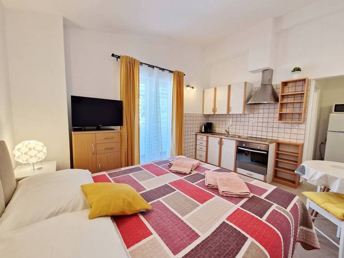 Appartement entier, Appartement de vacances pour 2 personnes avec balcon/terrasse in Baška, Krk